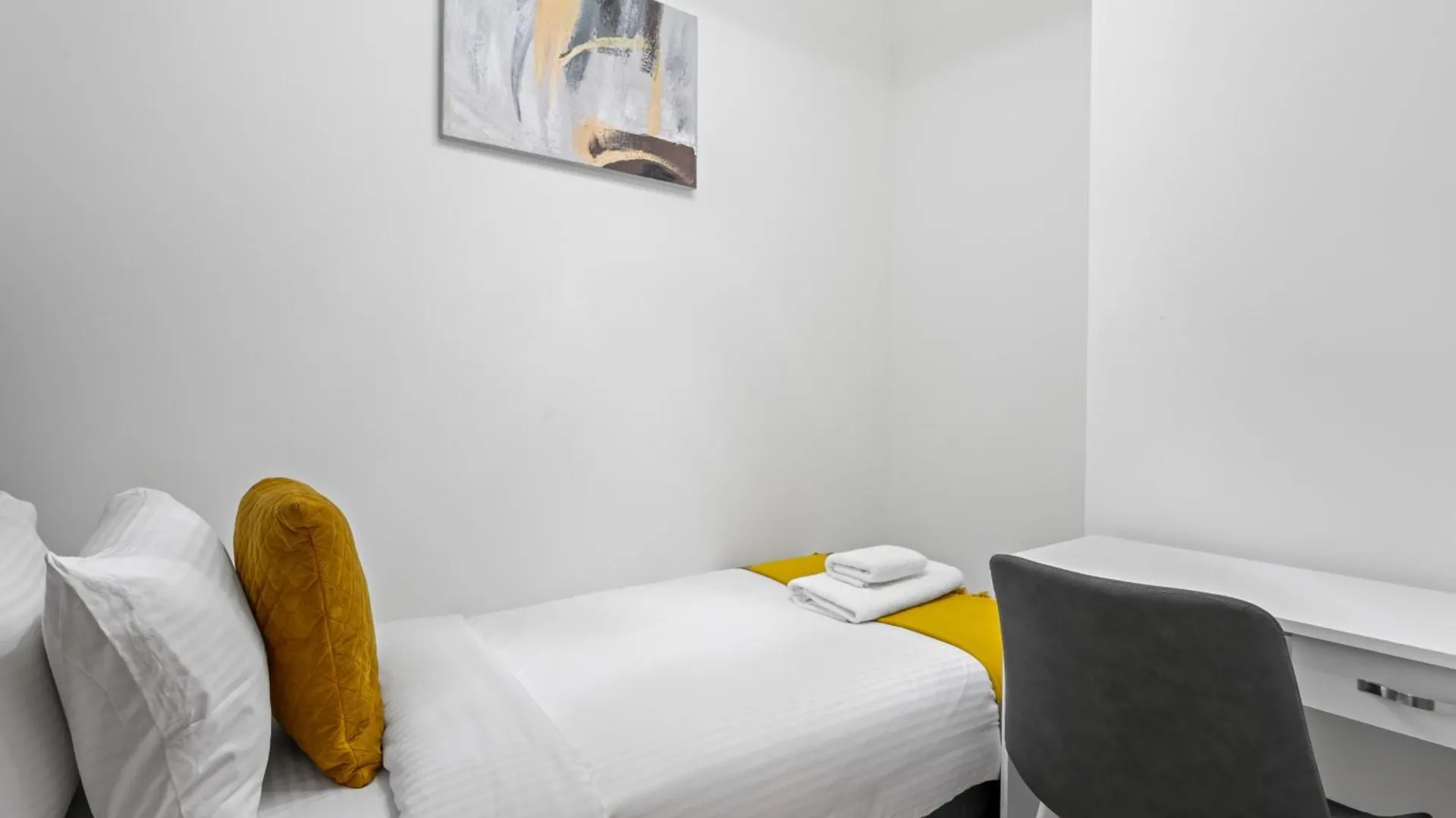 Luxury 1Br Featuring Guest & Study Room-Sobha Waves Dubai United Arab Emirates
